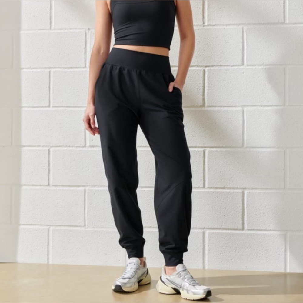 Abercrombie YPB Studio and Go Jogger